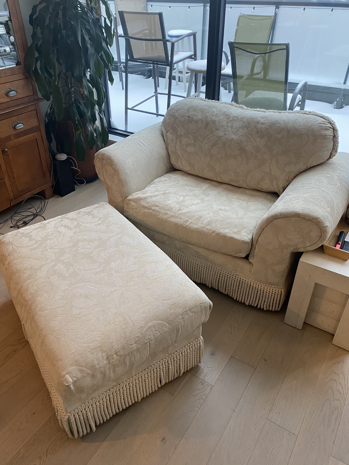 Oversized Chair and a Half with Ottoman - photo 2