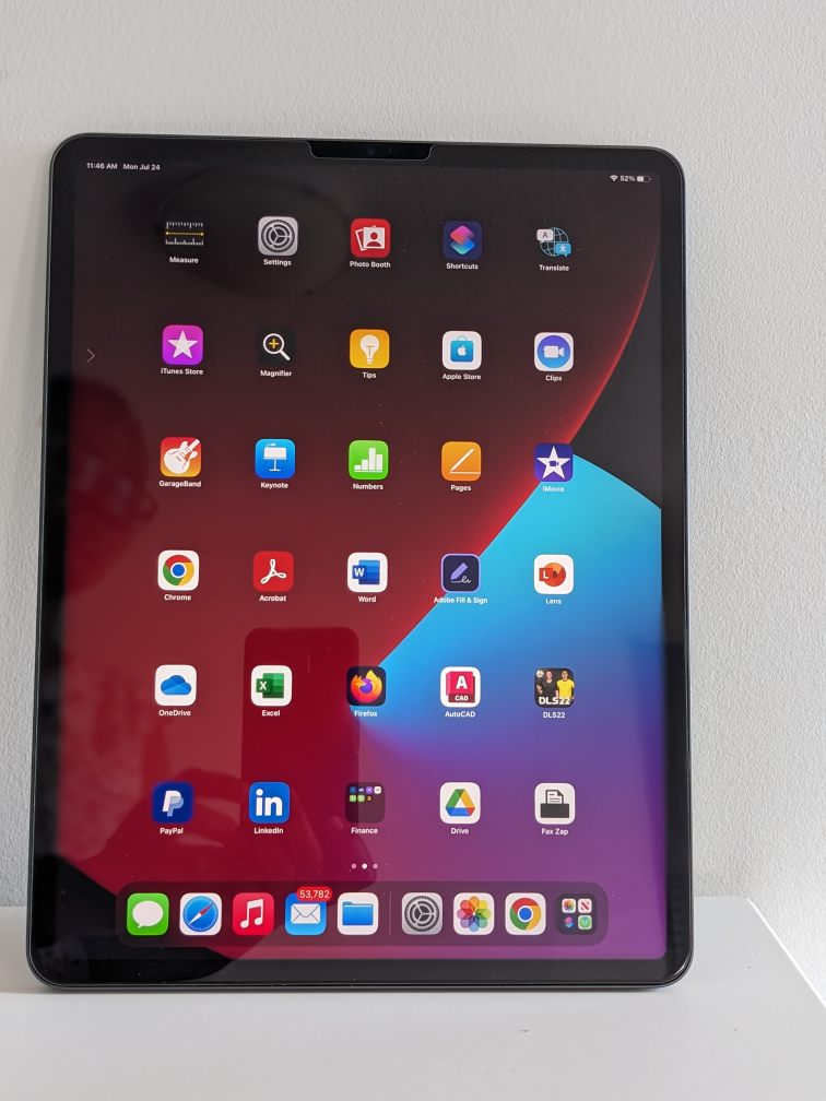iPad Pro 12.9 5th Generation 512 GB with Pelican Case - photo 4