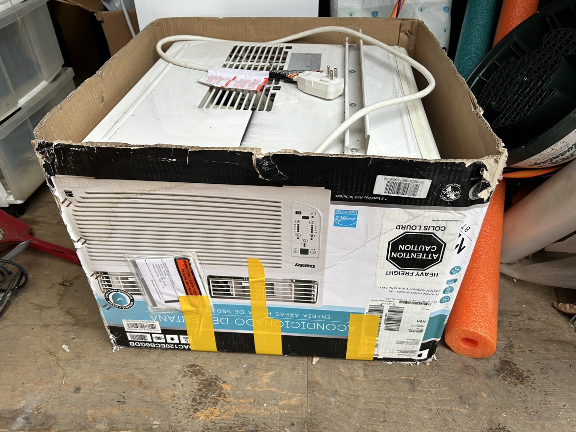 Danby 12000 BTU Window Air Conditioner For Sale - photo 5