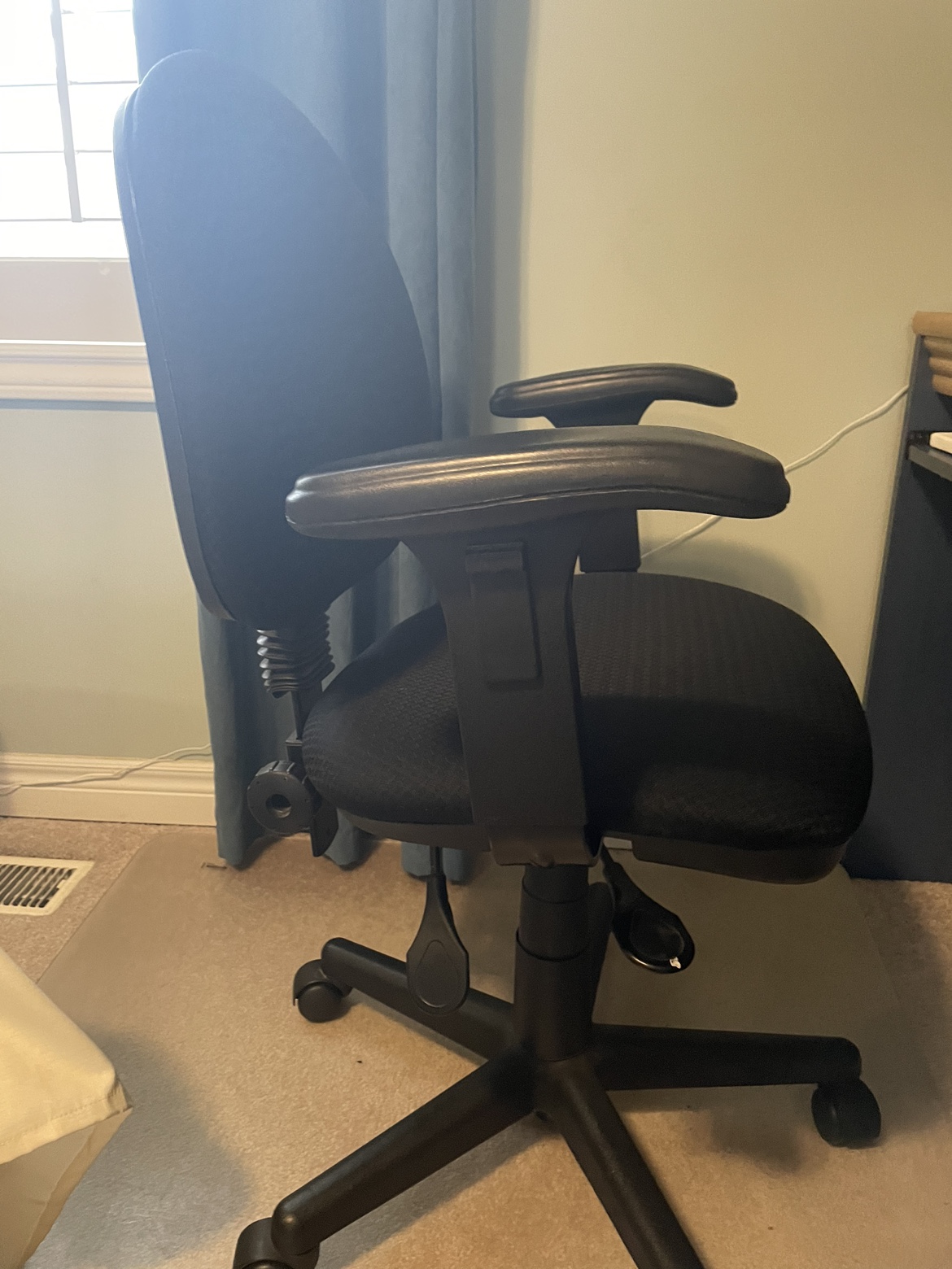 Executive office chair