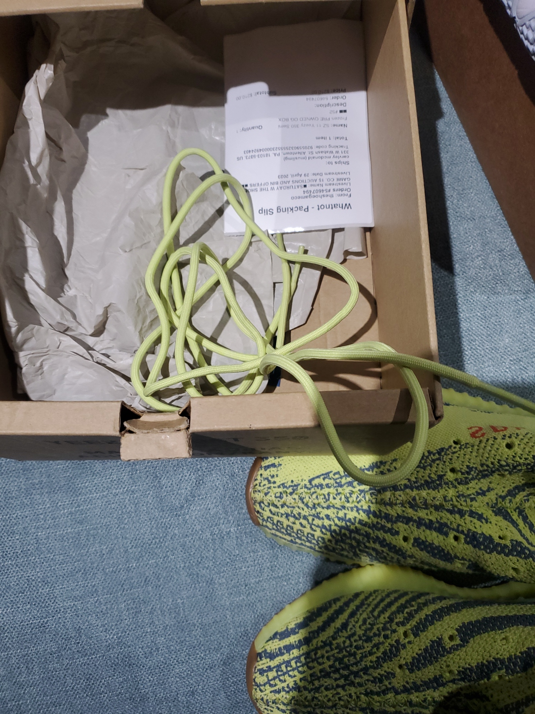 yeezy  350 semi frozen size 11 $450 - photo 3