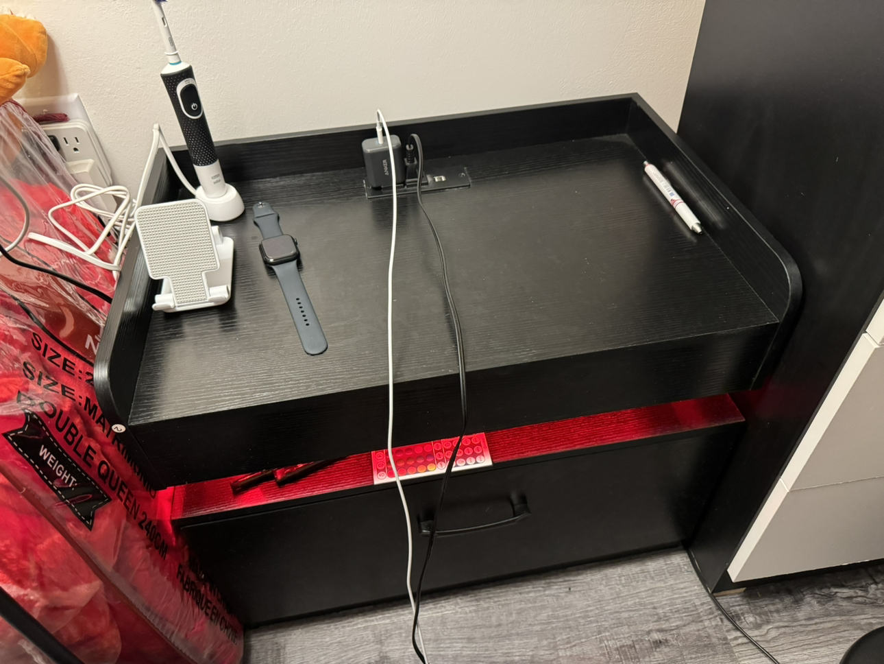 Night Stand - photo 2