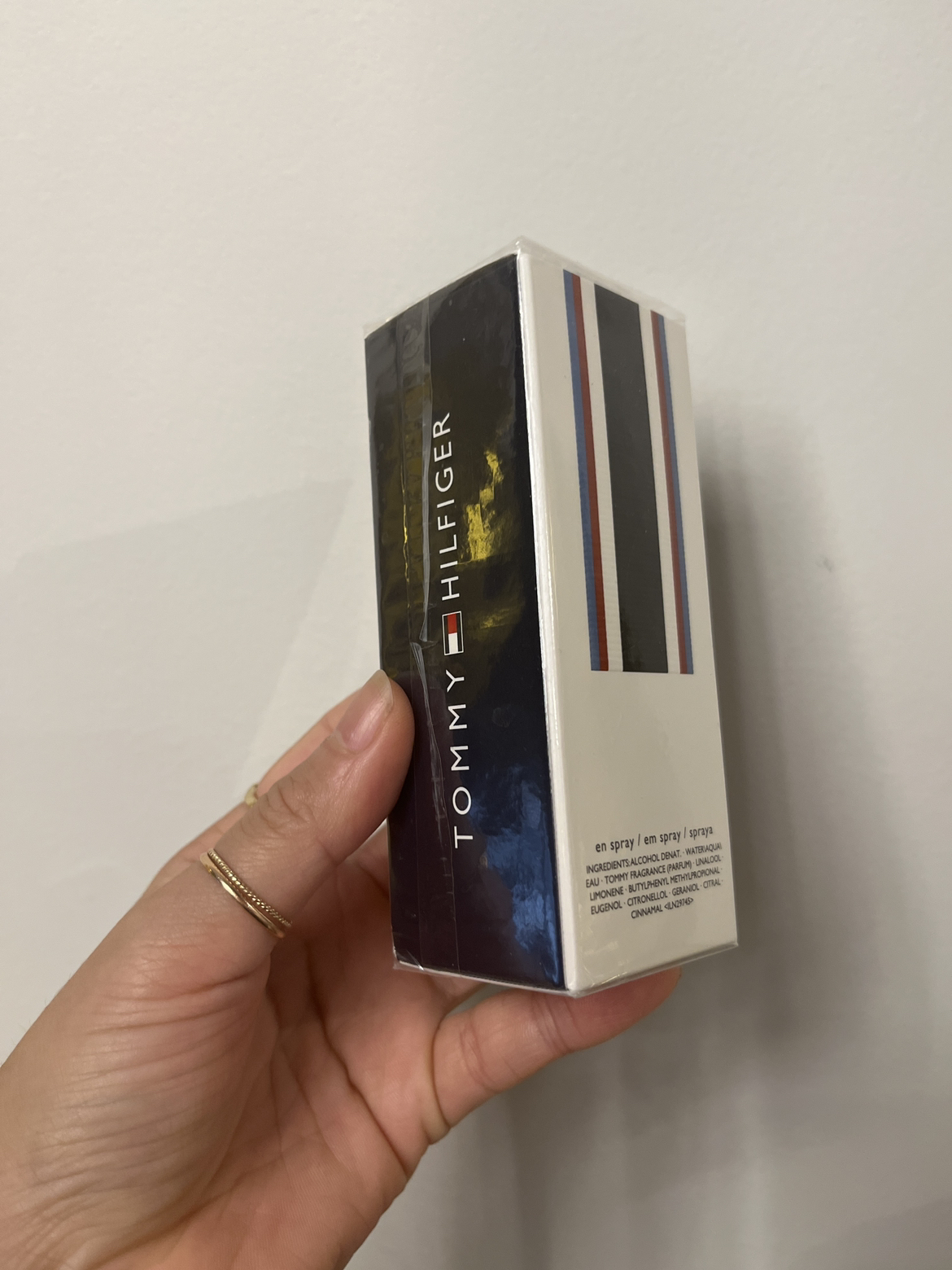 Tommy Hilfiger Men’s Eau de Toilette Spray image indicator(4)