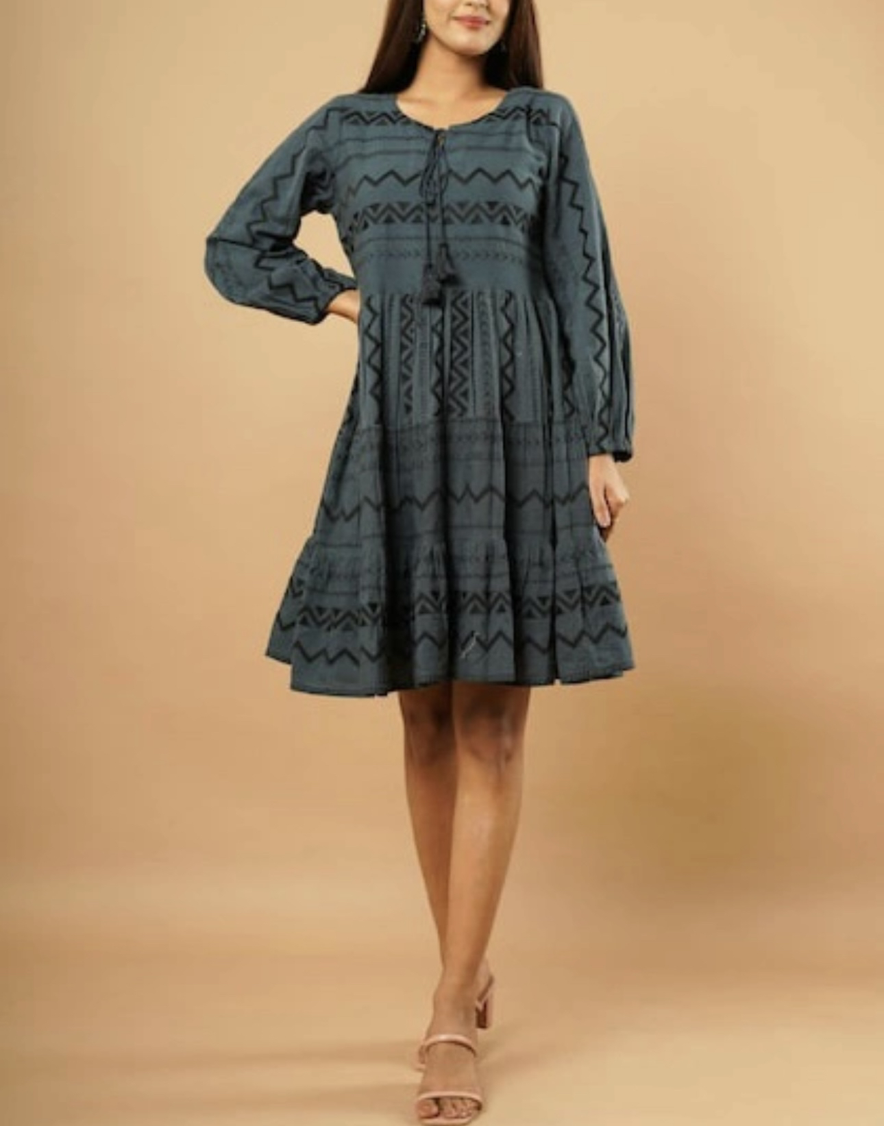 3 dresses for $20 image indicator(4)