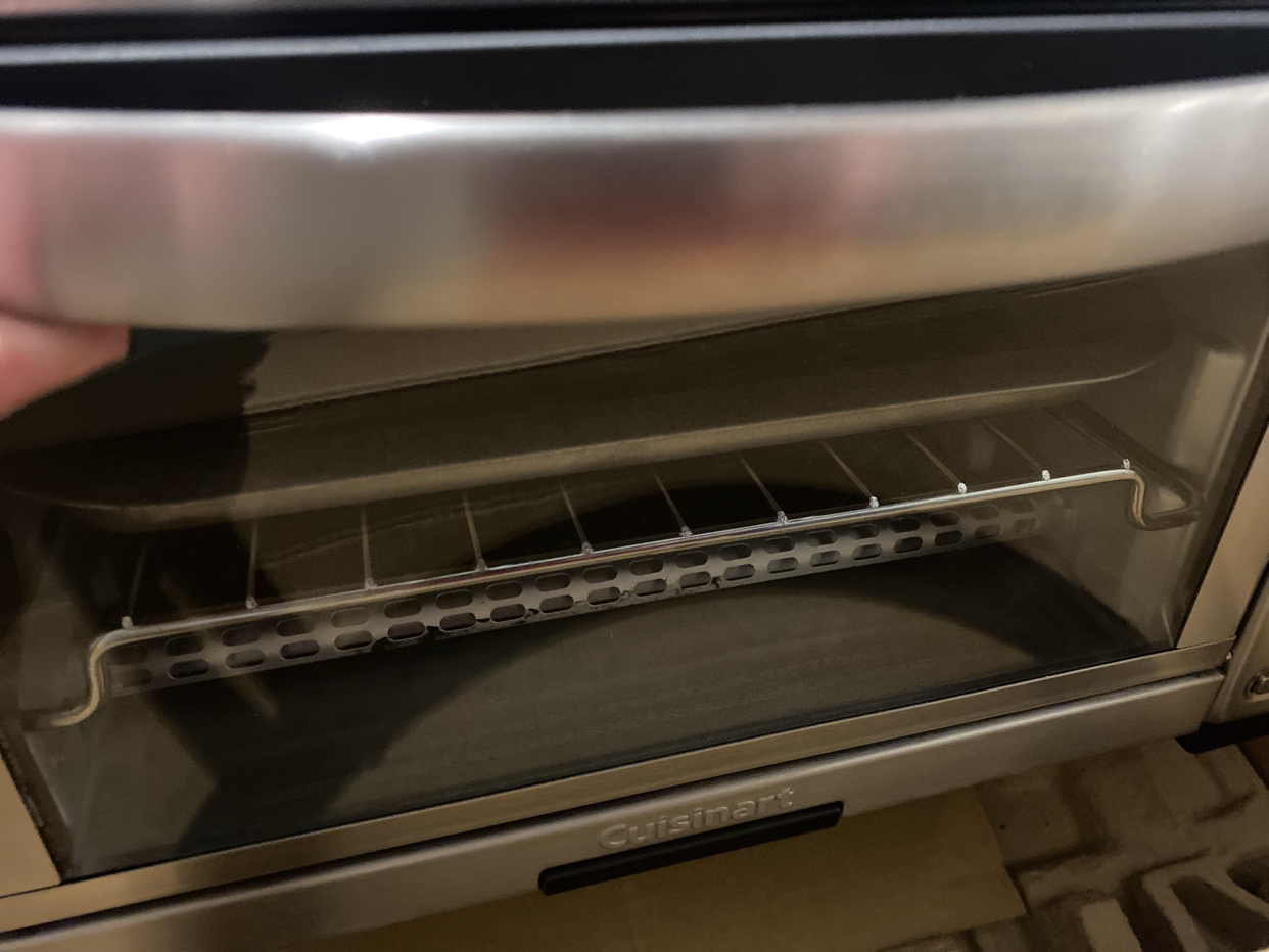 Cuisinart toaster oven (great condition) image indicator(4)