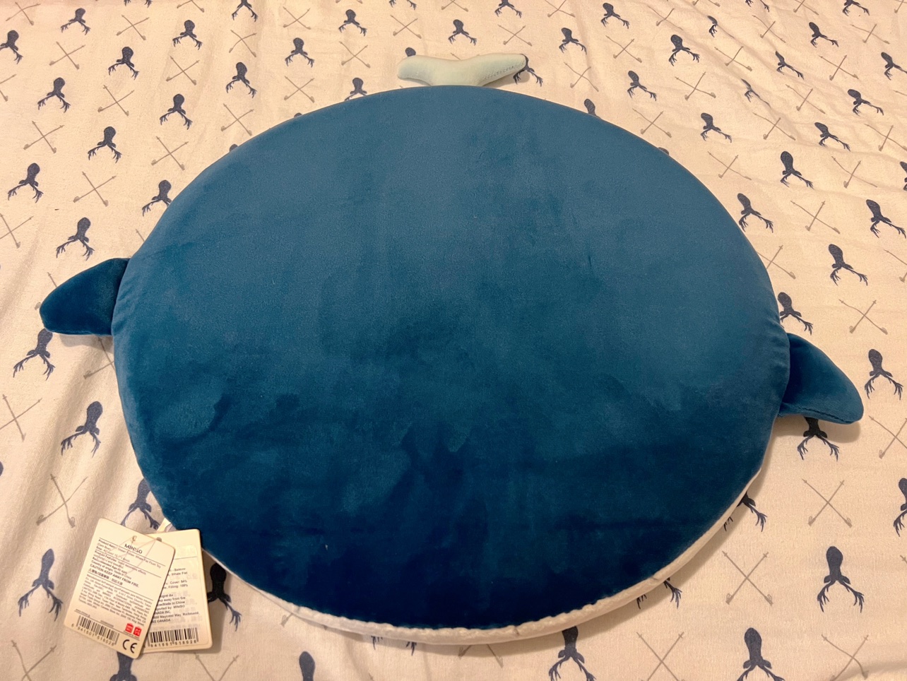 MINISO Whale Flat Plush Toy Brand New image indicator(2)