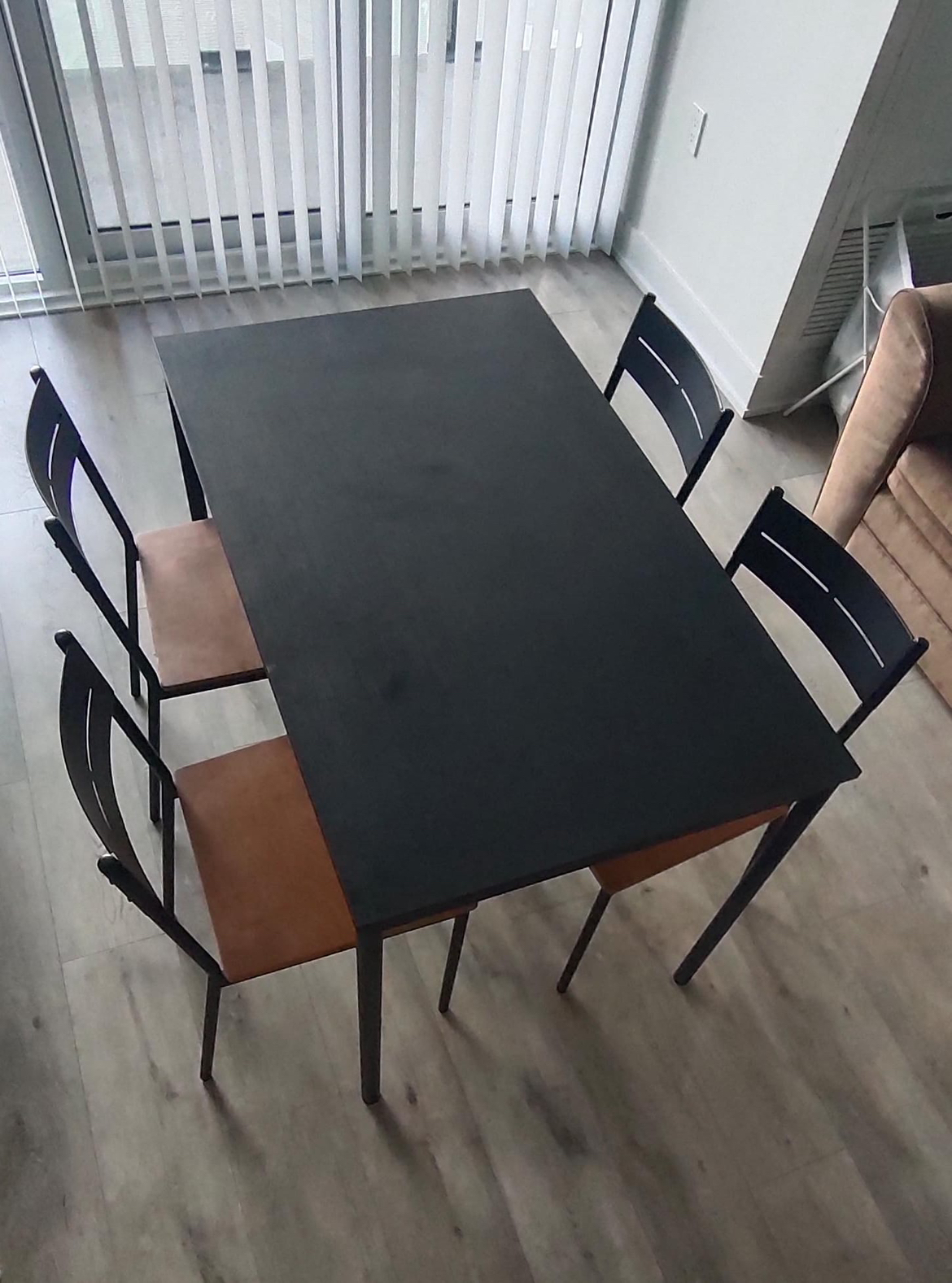 Dining set thumbnail