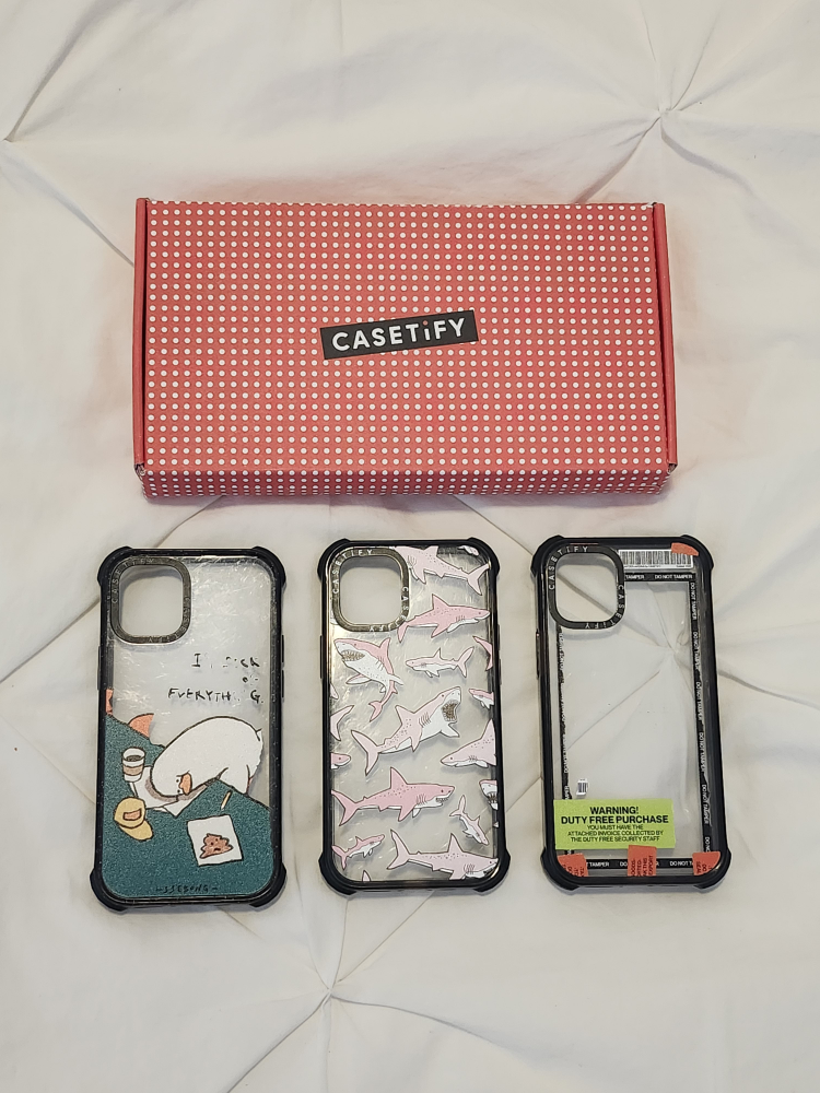 iPhone 12 mini and Casetify cases (including lightening cable) image indicator(6)