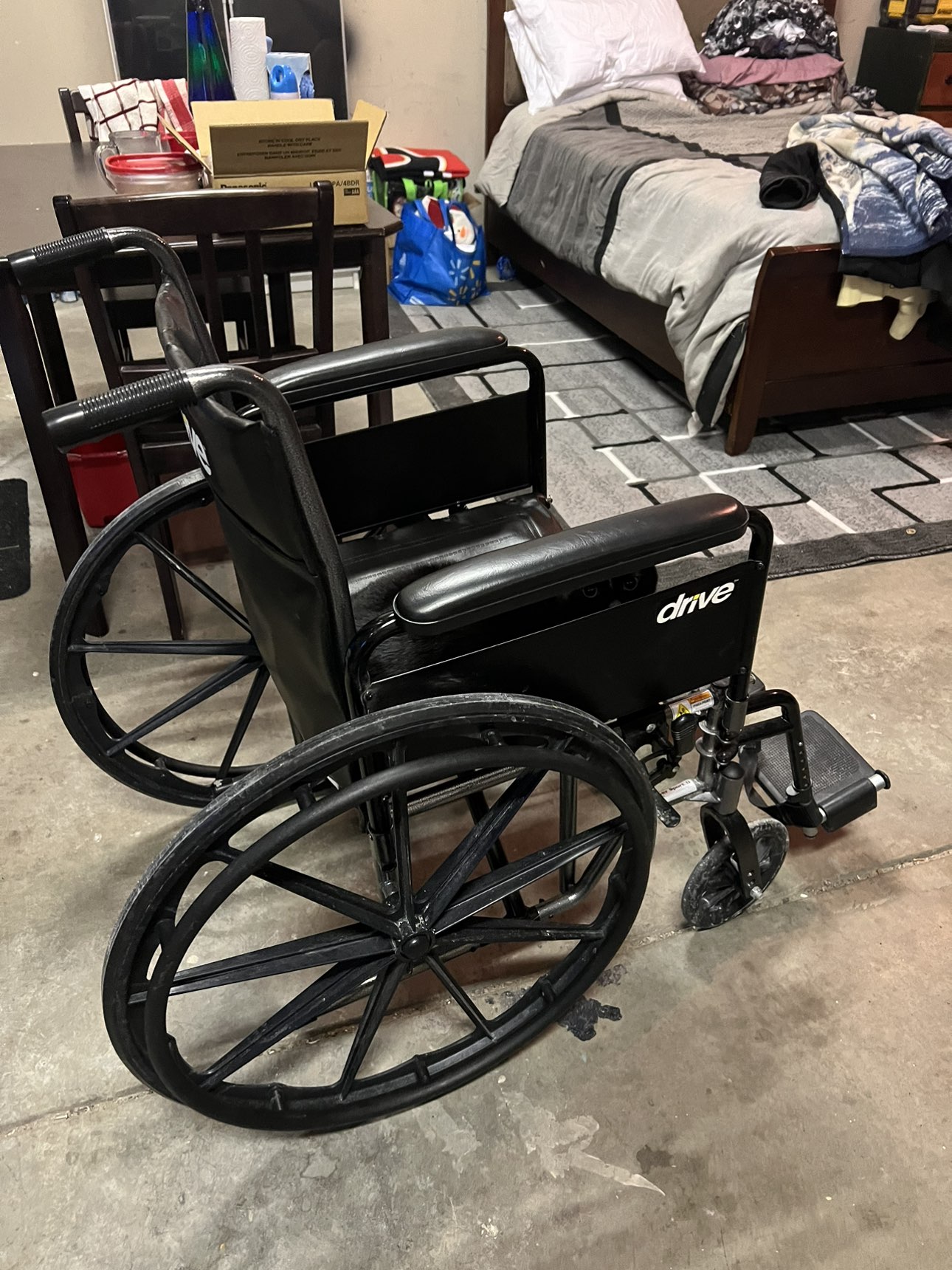 Drive wheelchair