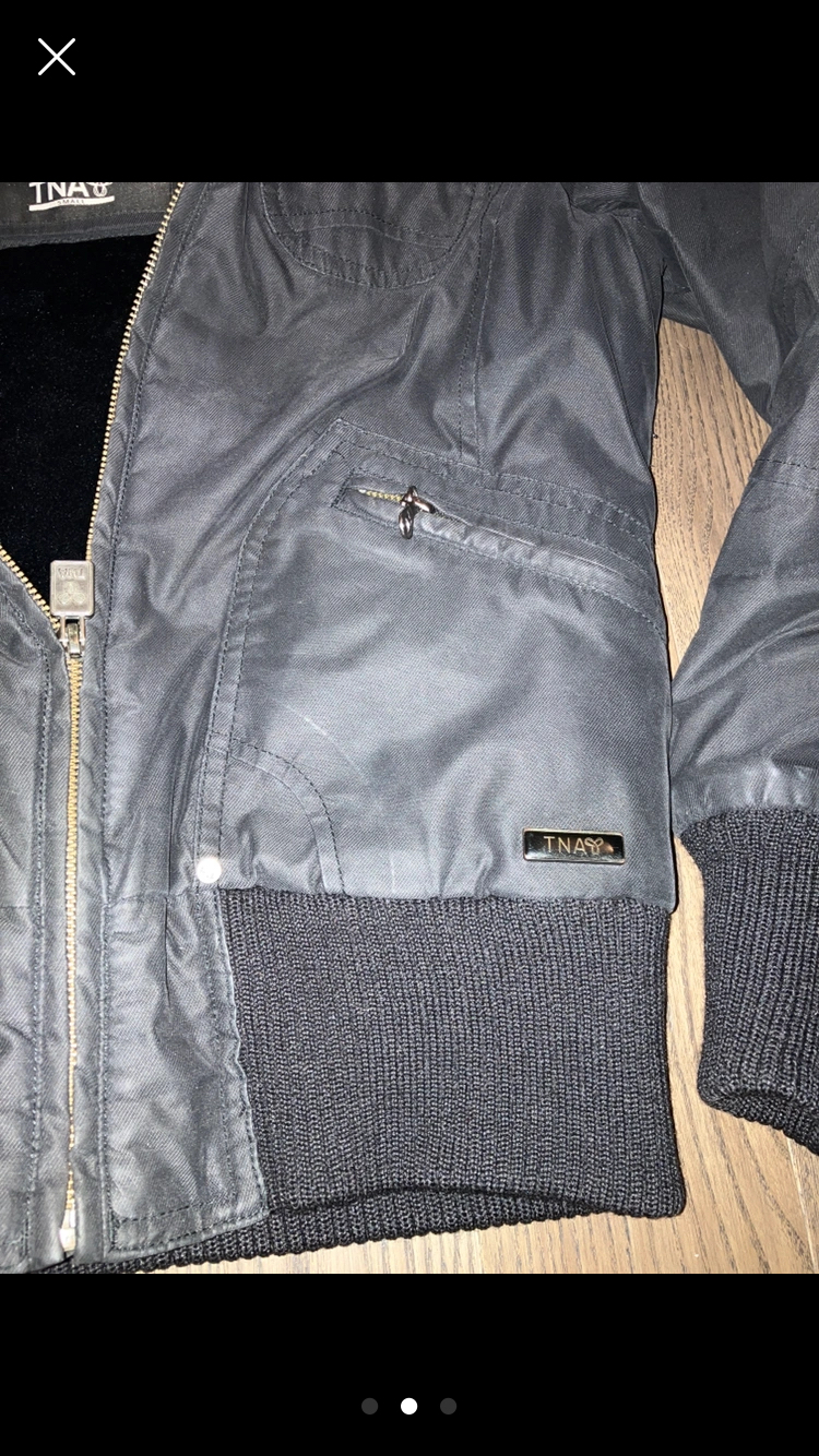 Aritzia TNA short coat image indicator(2)