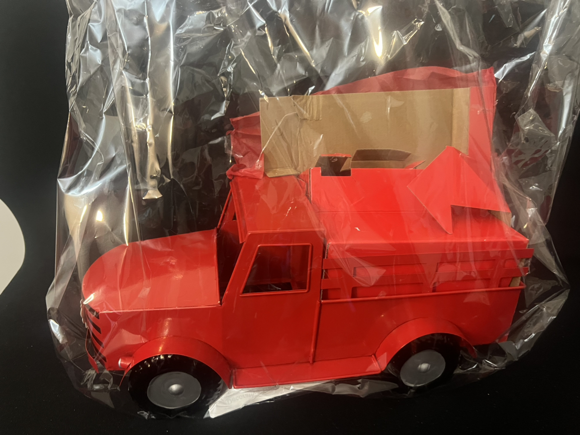 Hamper decorating truck