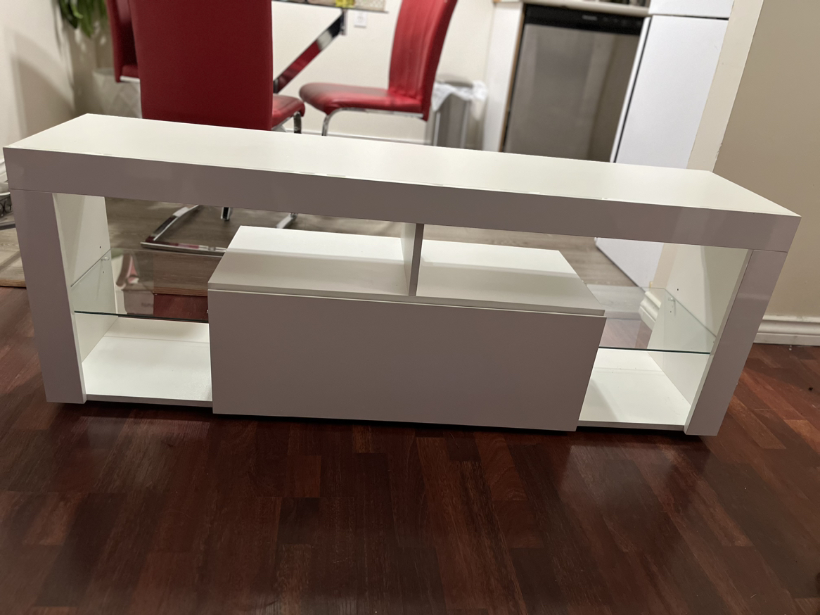 Modern Tv Stand - photo 3