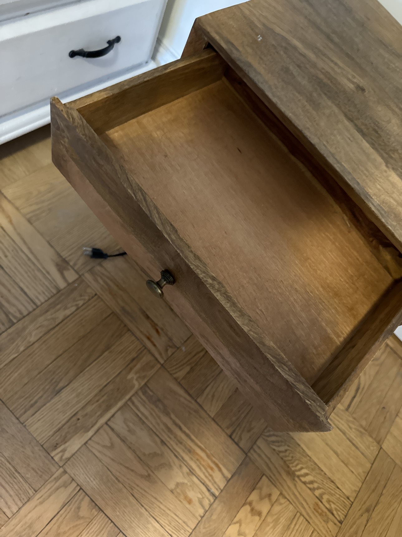 Like NEW nightstand - midcentury modern style! With USB ports! - photo 2