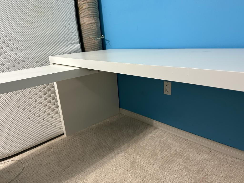 IKEA white working desk with removable side extension - photo 4