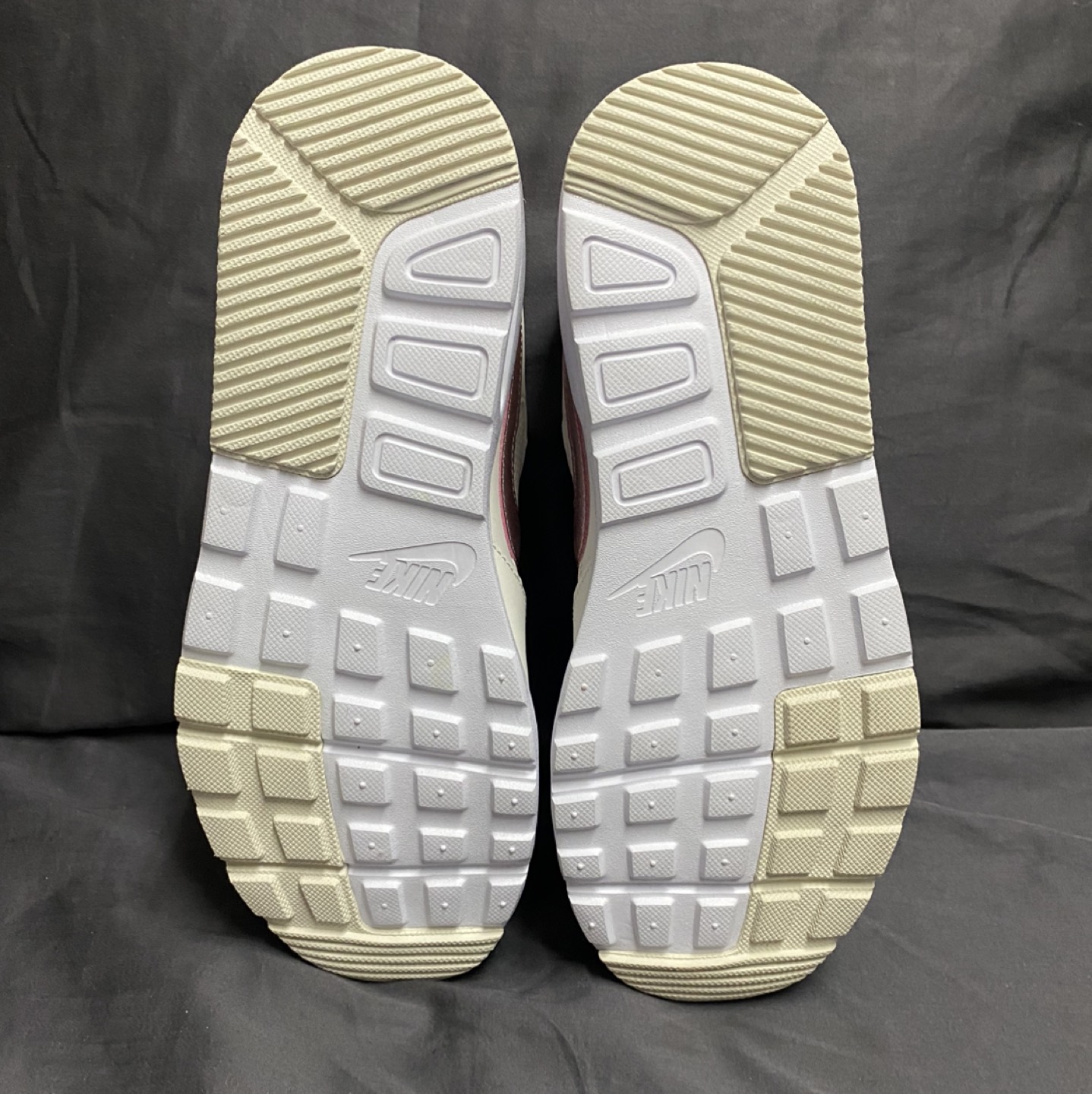 Nike Women’s Air Max - Size 7.5 - photo 3