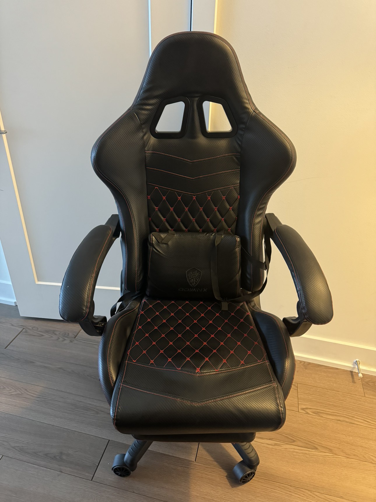 Gaming chair / office chair
