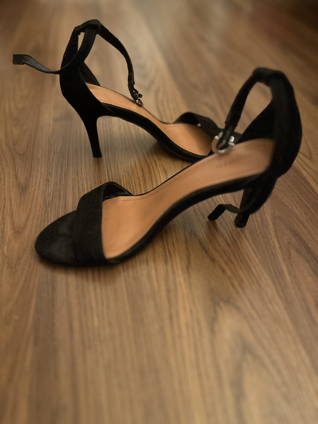 Strappy black heeled sandals - photo 2
