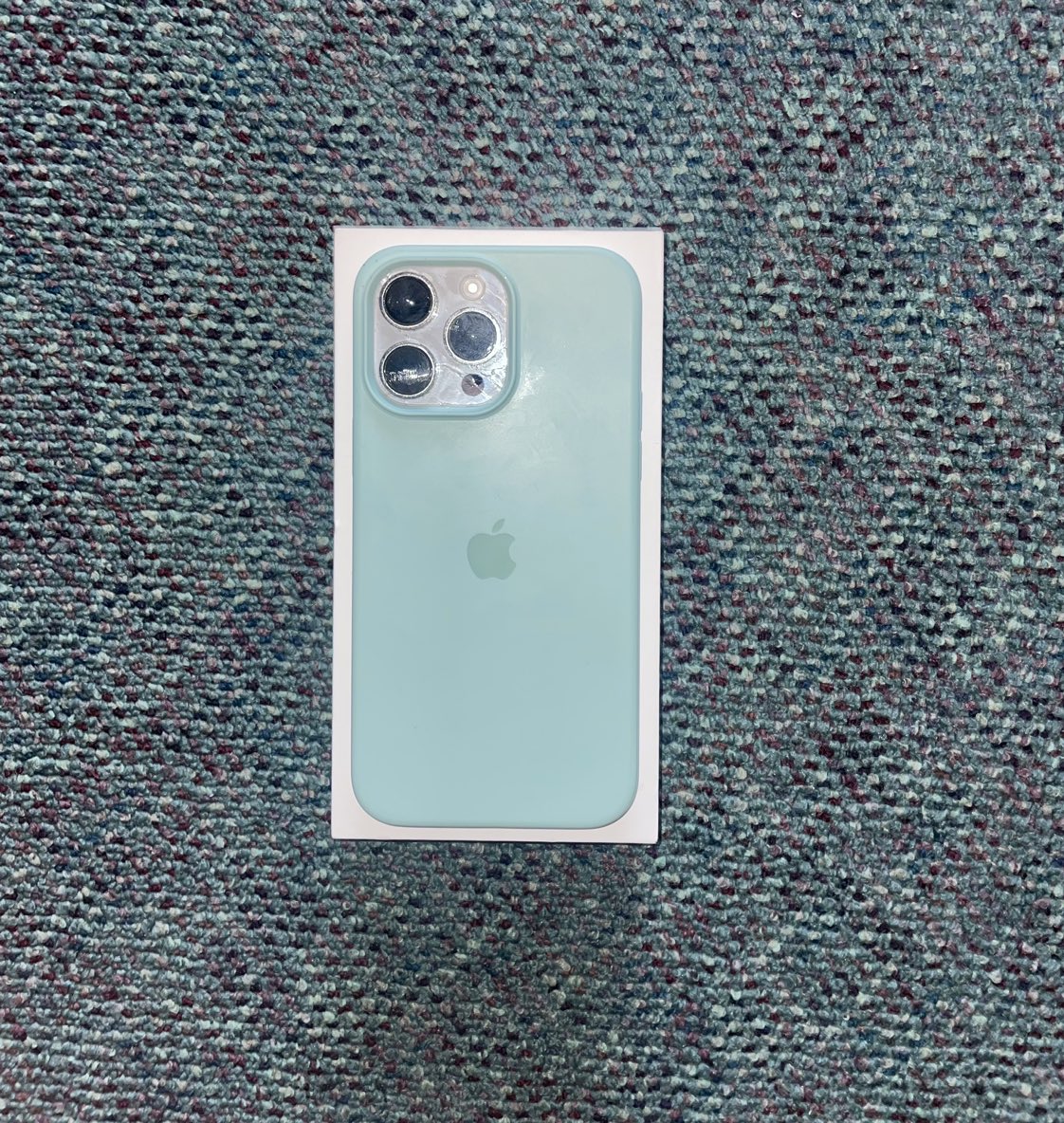 IPhone 14 Pro Max 128GB w/ Box, Case, Cable image indicator(3)