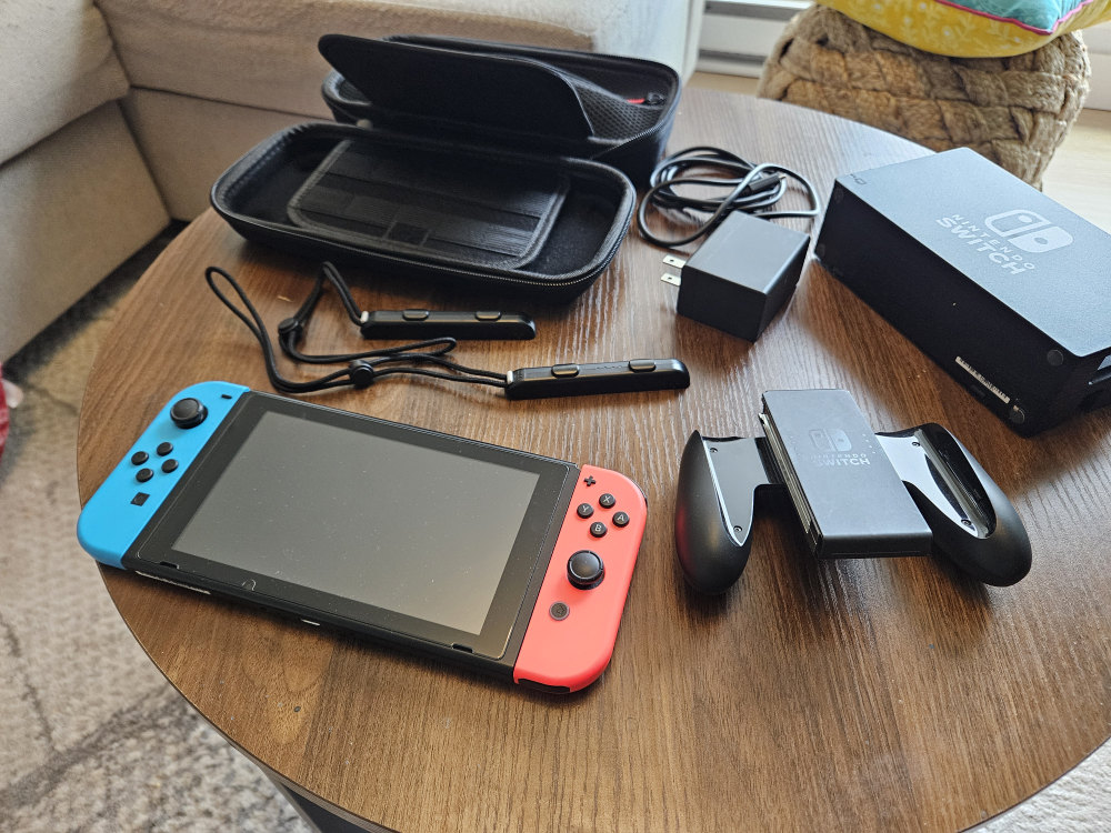 Nintendo Switch Console (HAC-001(-01)) - photo 3