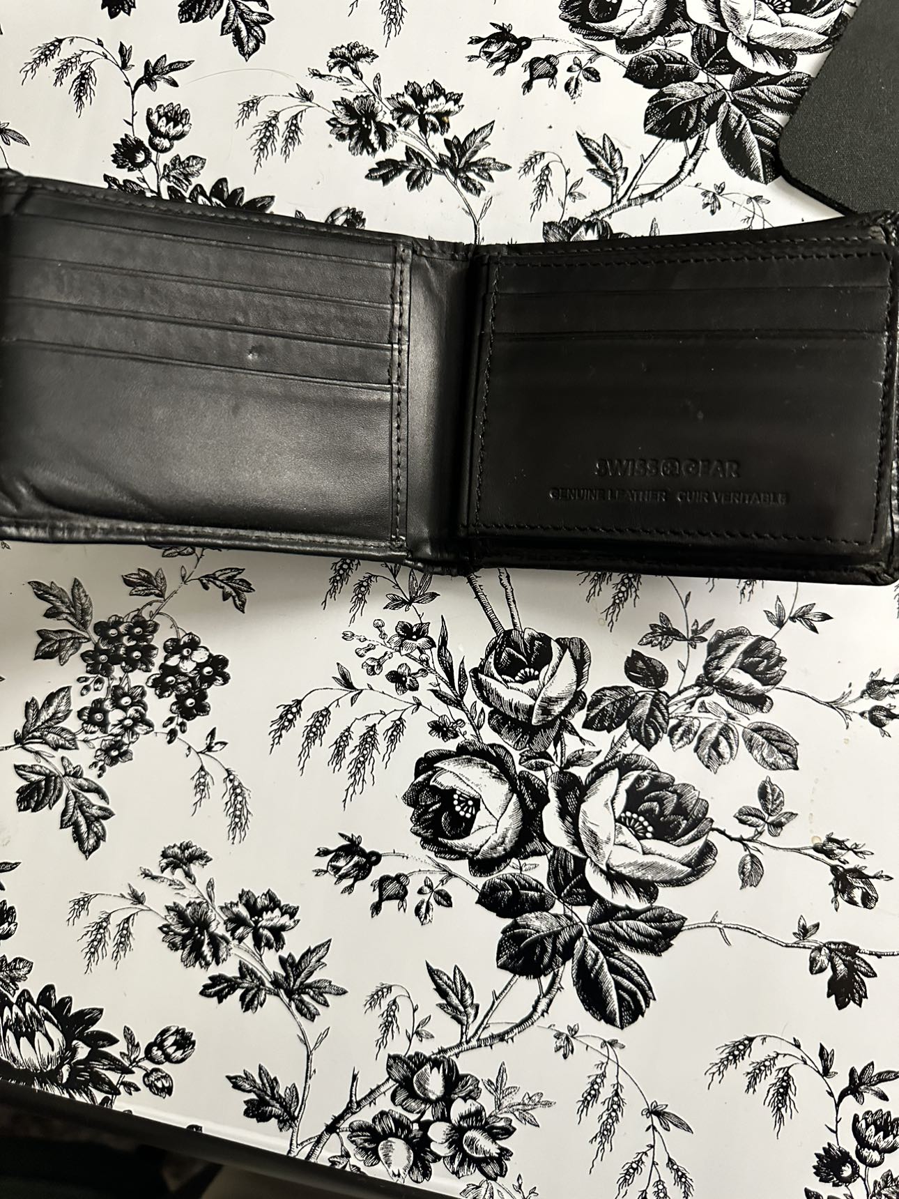 SWISS 100 % Genuine Leather Mens Wallet - photo 2