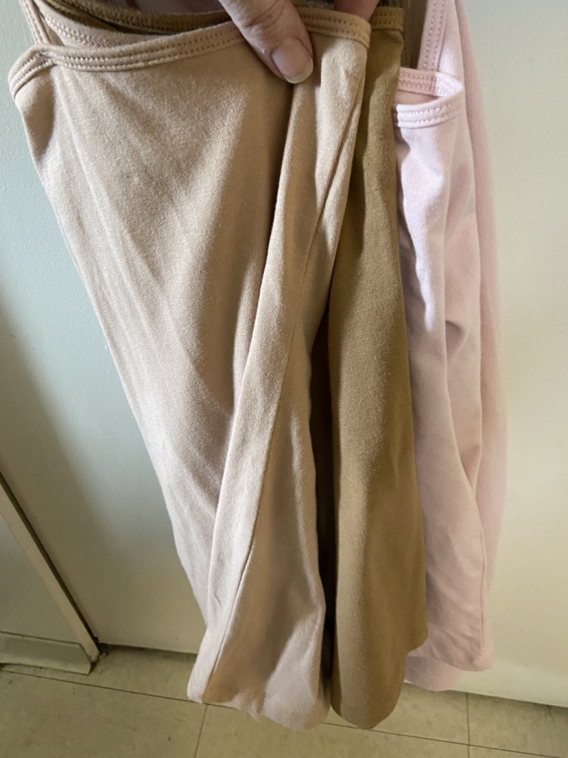 Four women’s XXL/2x tanks (1 shaper v neck & 3 spaghetti) image indicator(9)