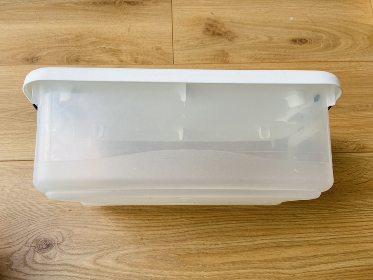 Sterilite box made in USA - photo 3