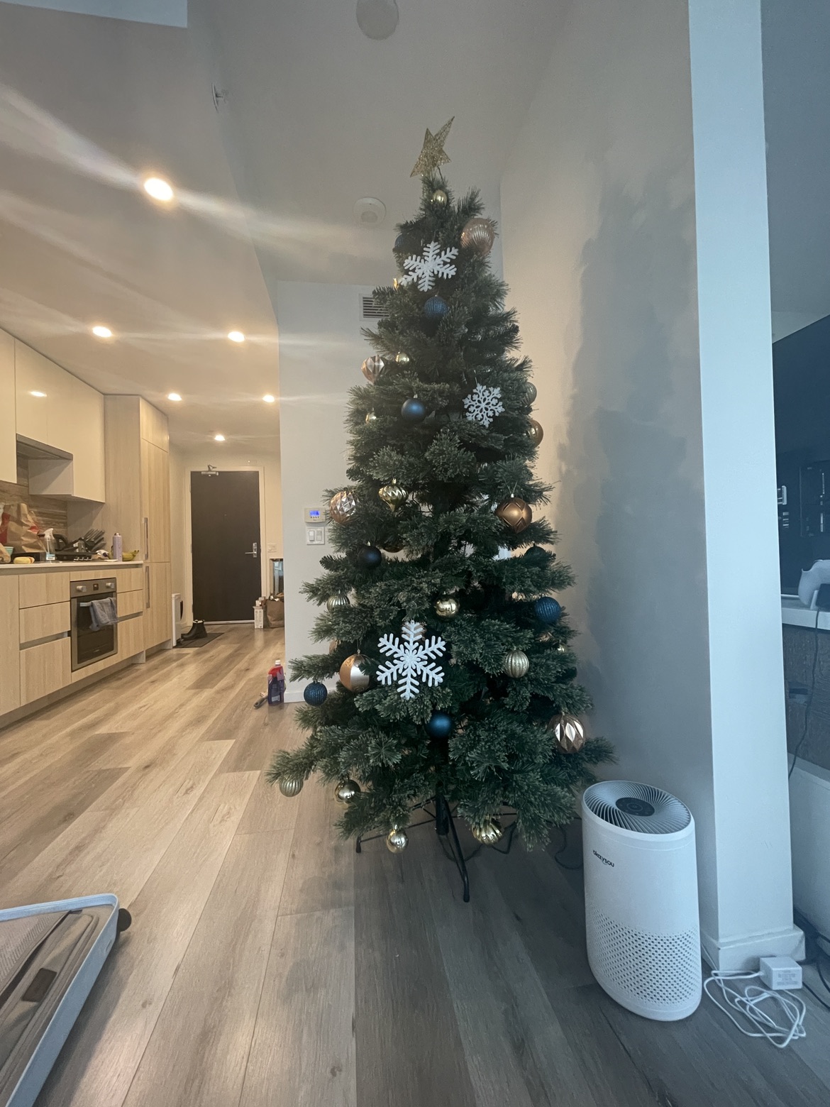 7.5ft Prelit Christmas Tree - photo 3