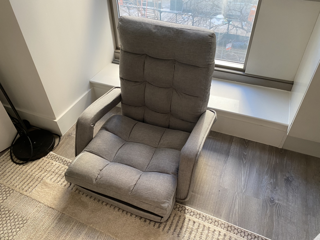 Foldable floor lounge chair - photo 3