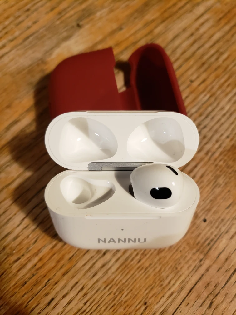ONE earphone thumbnail