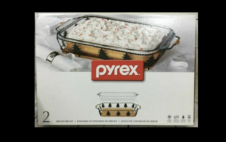 Pyrex casserole set