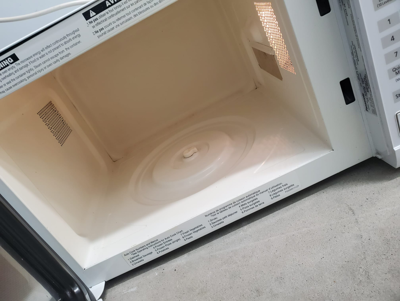 Panasonic Microwave(As is) - photo 3