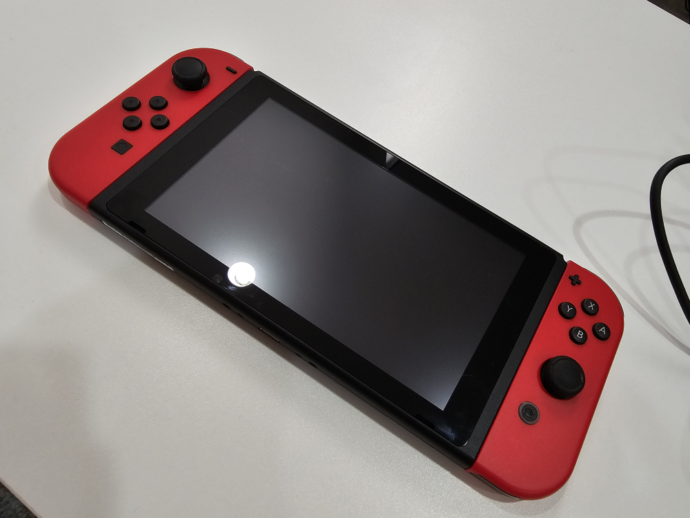Nintendo Switch - photo 2
