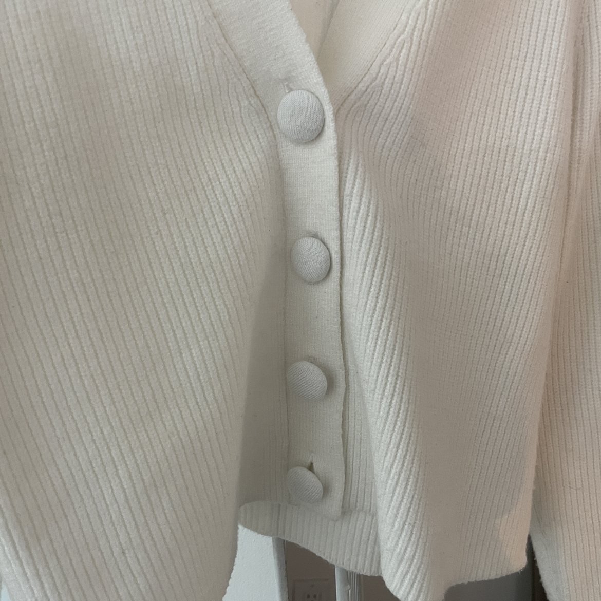 Zara ribbed chunky knit cardigan with balloon sleeves (small) image indicator(2)