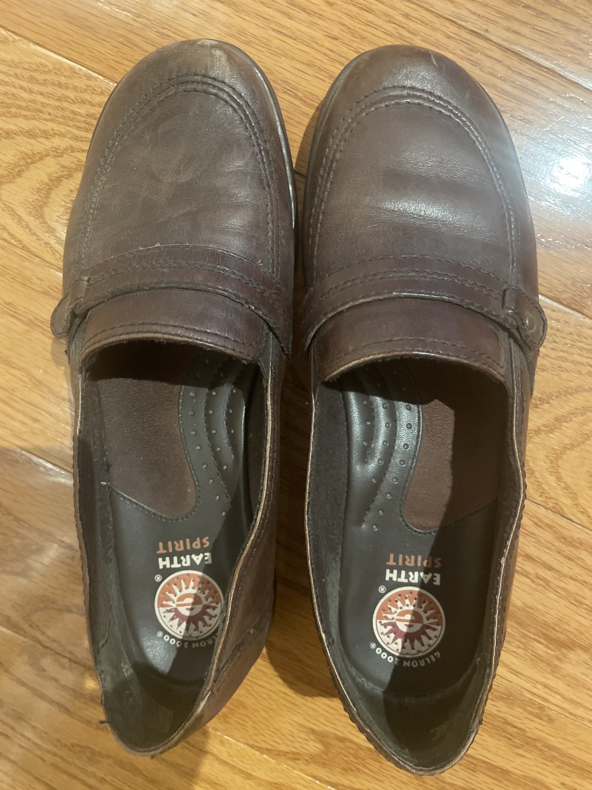 Women’s leather shoes