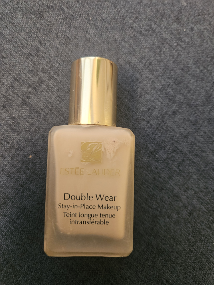 Estee Lauder foundation #freecycle - photo 2