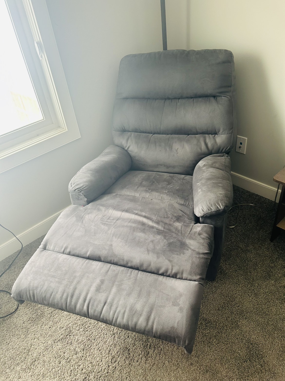 Arm chair with reading lamp - photo 4