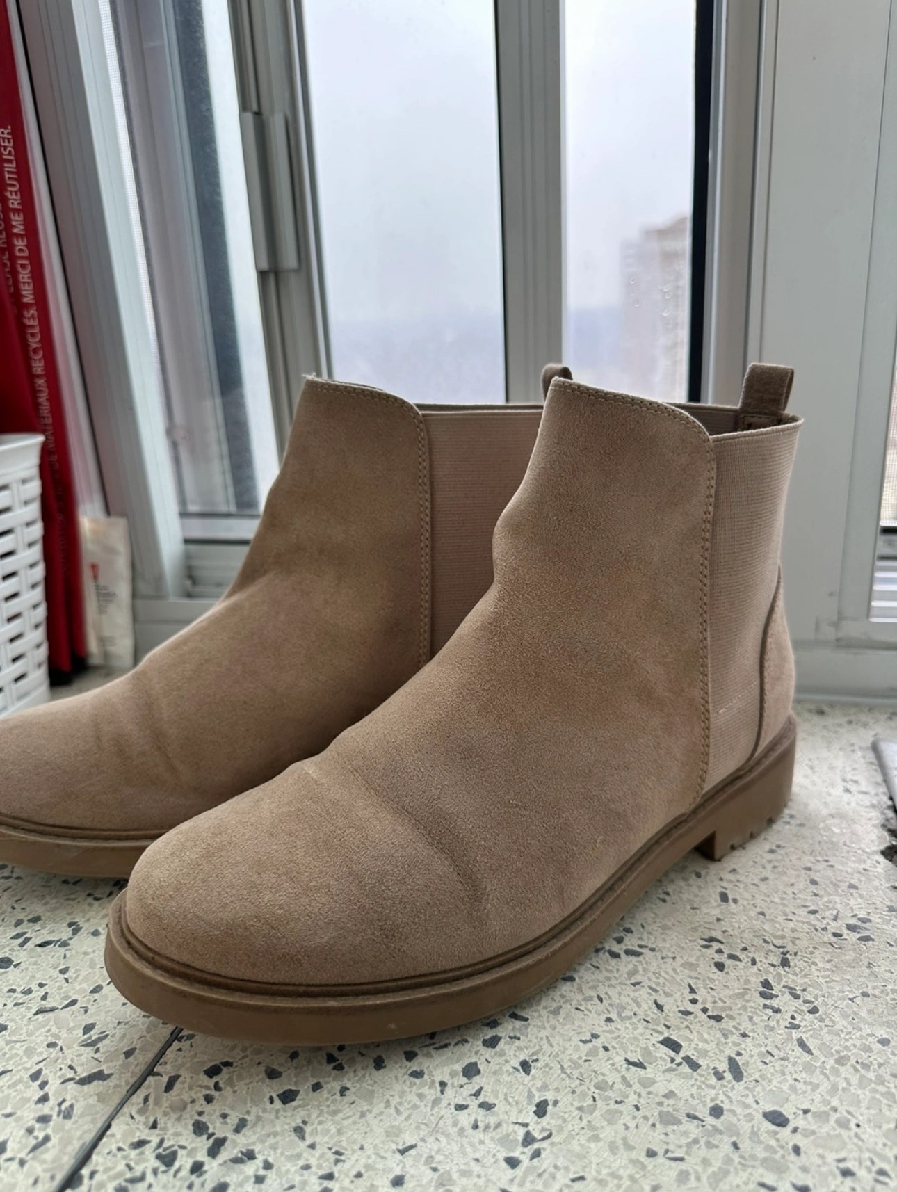Esprit Boots 8.5M slightly used thumbnail