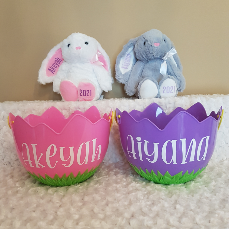 Easter Bunnies and Baskets image indicator(9)