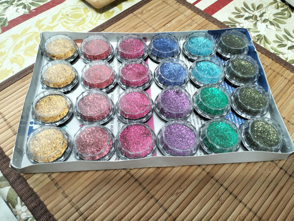 24 Pc Creamy Eye Shadow thumbnail
