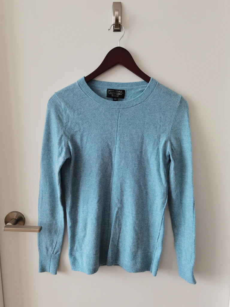 Banana Republic Sweater, size S thumbnail