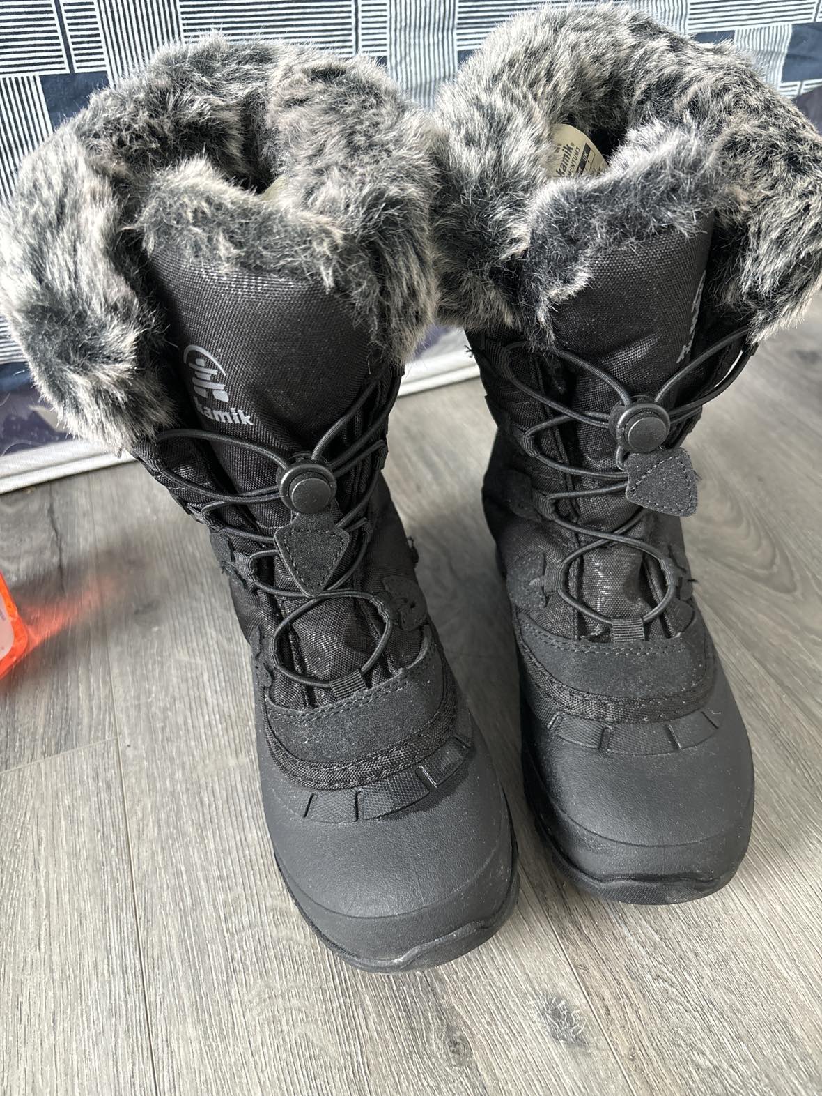 Winter boots