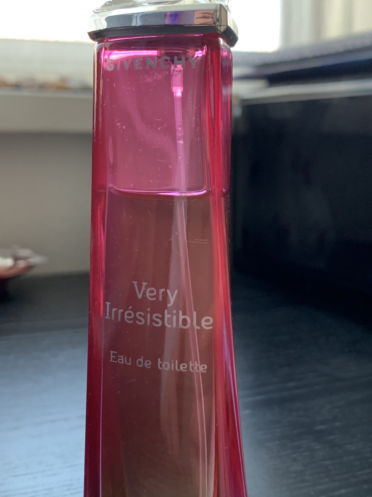 Used* Very Irresistible by Givenchy - photo 2