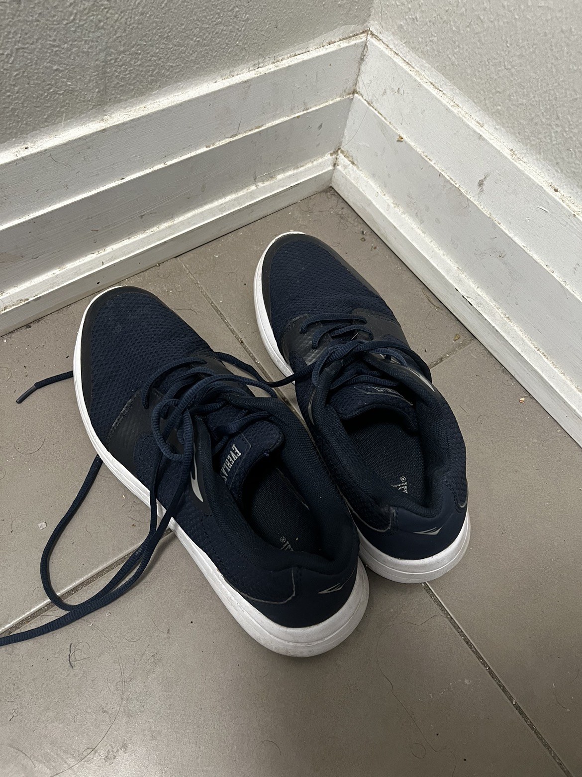 Running shoes