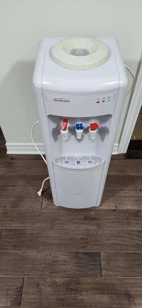 Sunbeam water cooler and mini fridge image indicator(2)