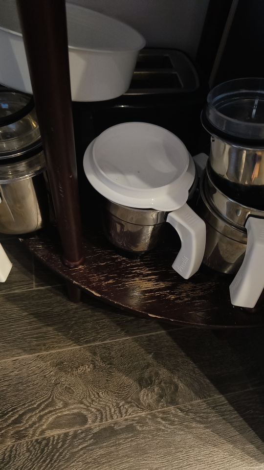 Preeti mixer grinder - photo 2