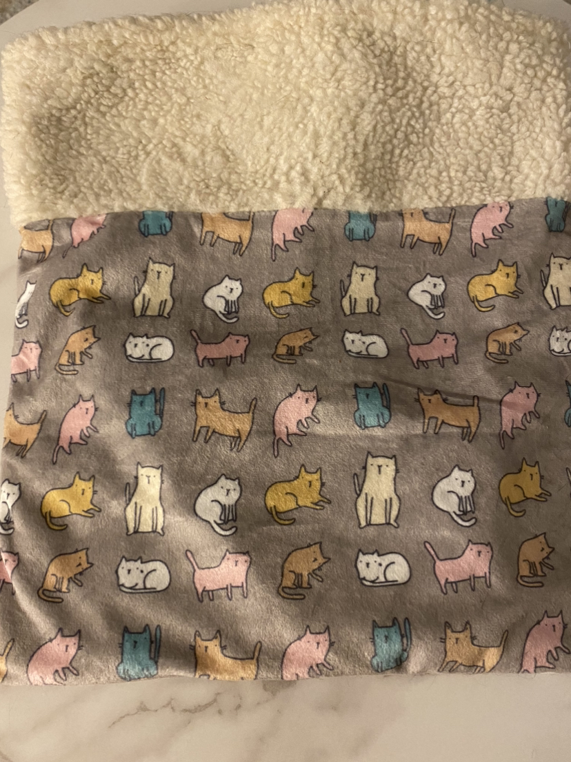 Crinkle sack cat toy image indicator(3)