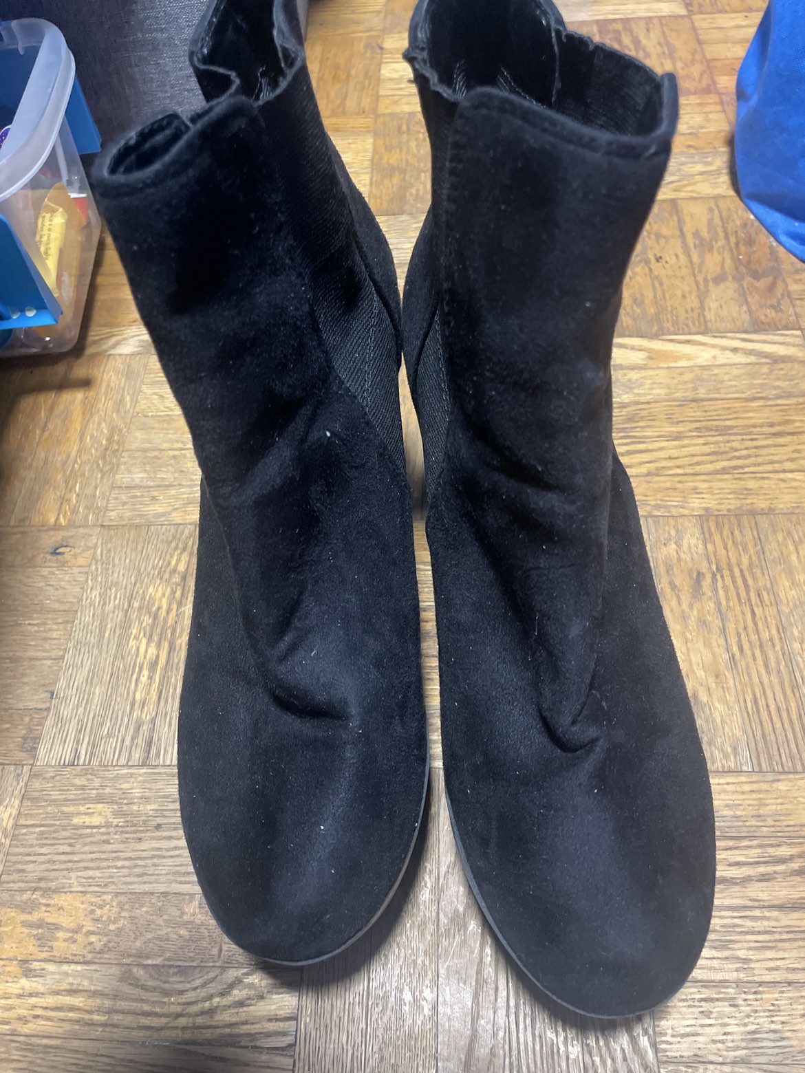 Women shoes image indicator(2)