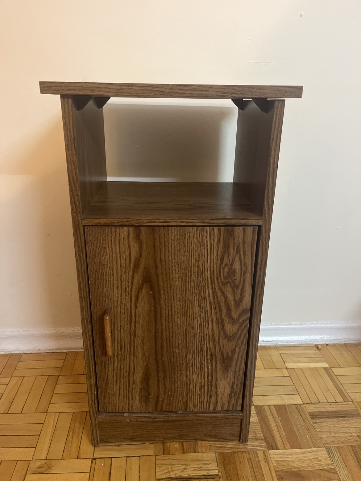Side drawer