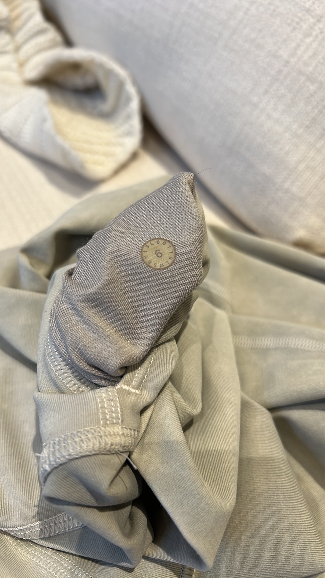 Lululemon leggings - photo 3
