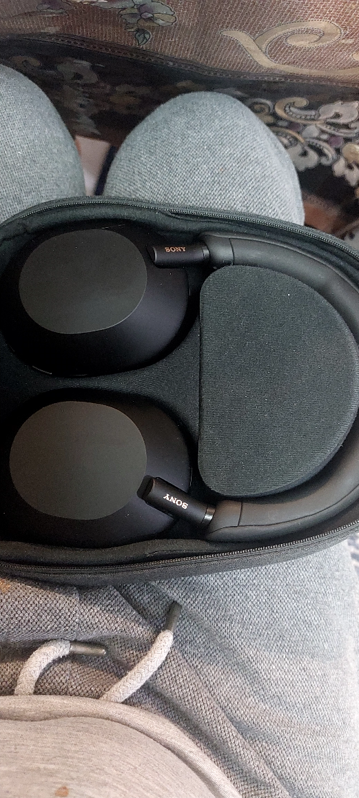 headphone sony WH-1000XM5 thumbnail
